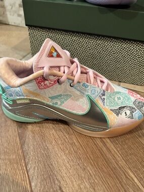 Nike LeBron XXII "Currency" Men's Basketball Shoe